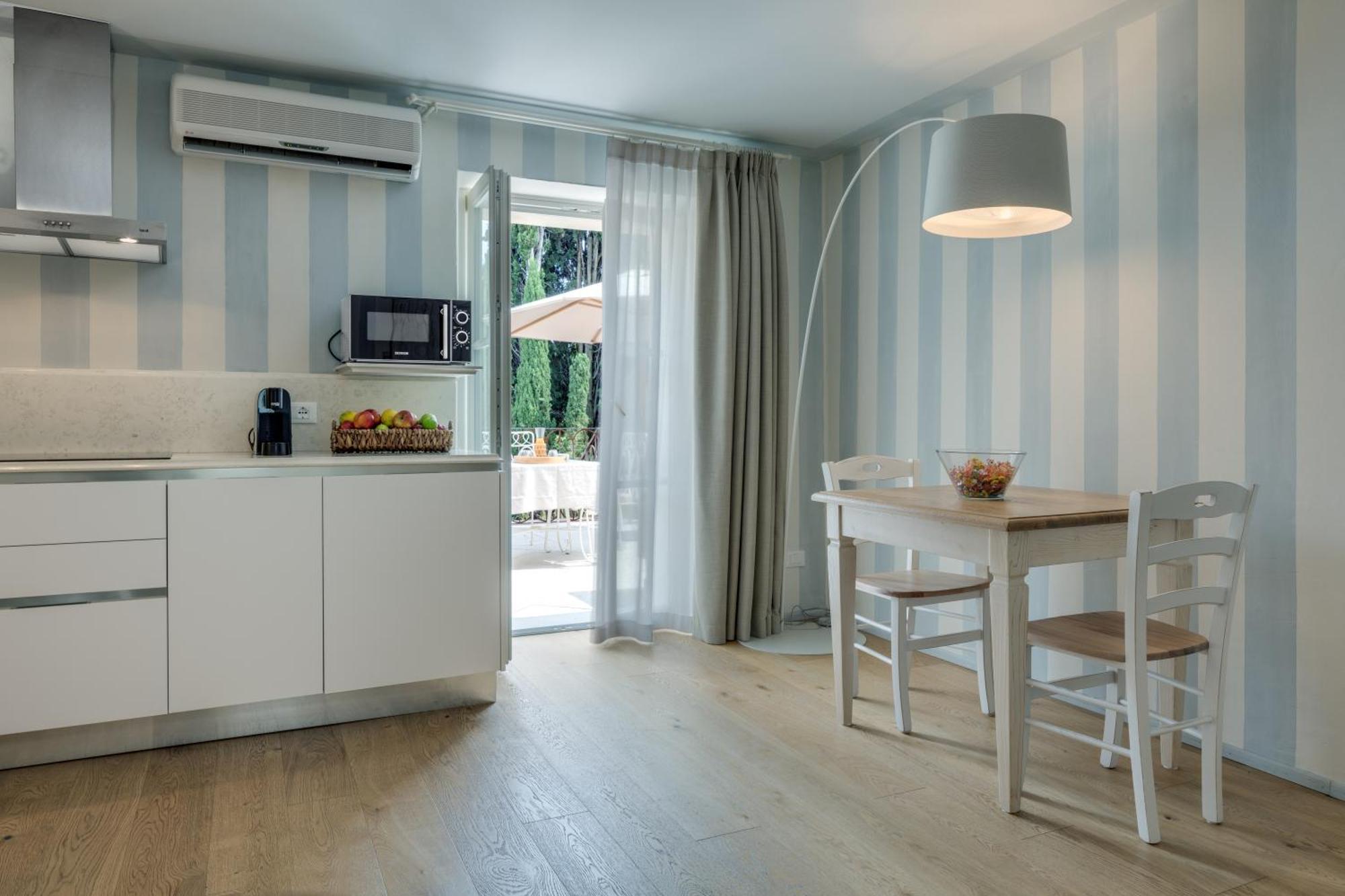 Rambaldi Apartments In Casa Nr 6 With Shared Terrace Бардоліно Екстер'єр фото